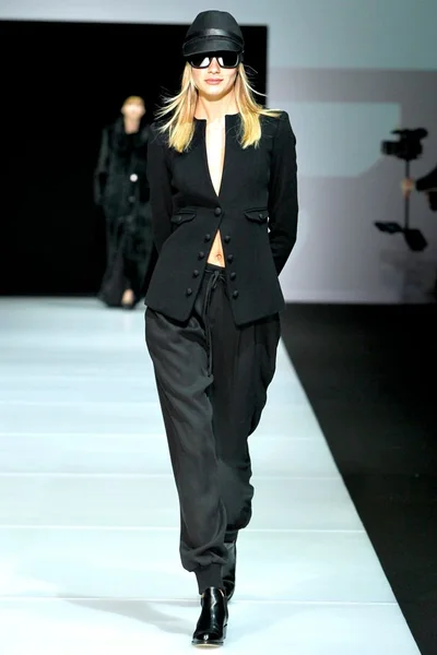 Look 2